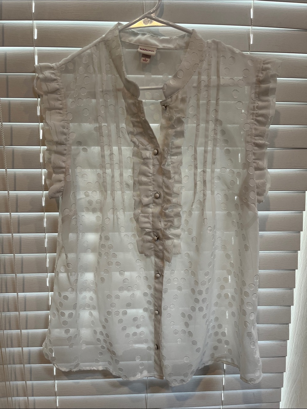 Merona White Ruffle Eyelet Sleeveless Blouse